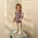 ست سویشرت شلوار دخترانه طرح LV کد 2972 - Image 3